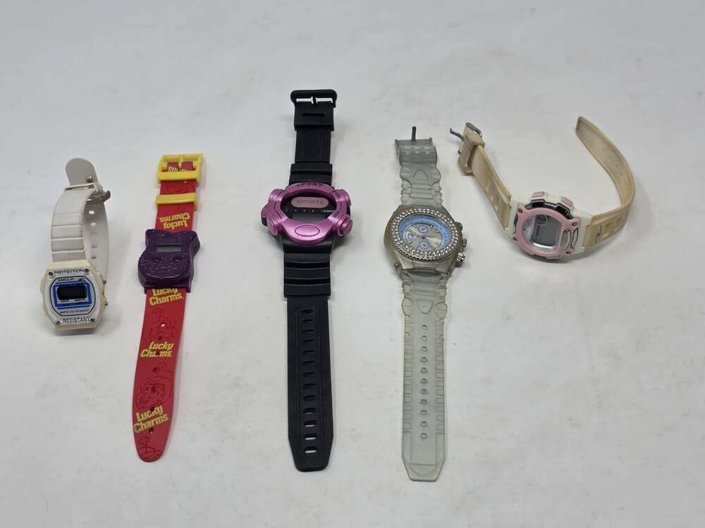 Lot of 5 Vintage Digital Watches Amour Lucky Charms Sport Rhinestone XFIUS